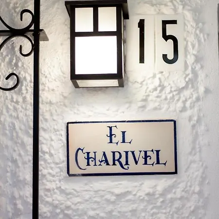 Perfectly Located Beachside In Elviria شقة *