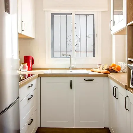 Perfectly Located Beachside In Elviria Апартаменты *