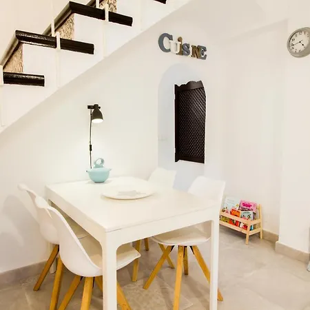 Perfectly Located Beachside In Elviria Apartman *